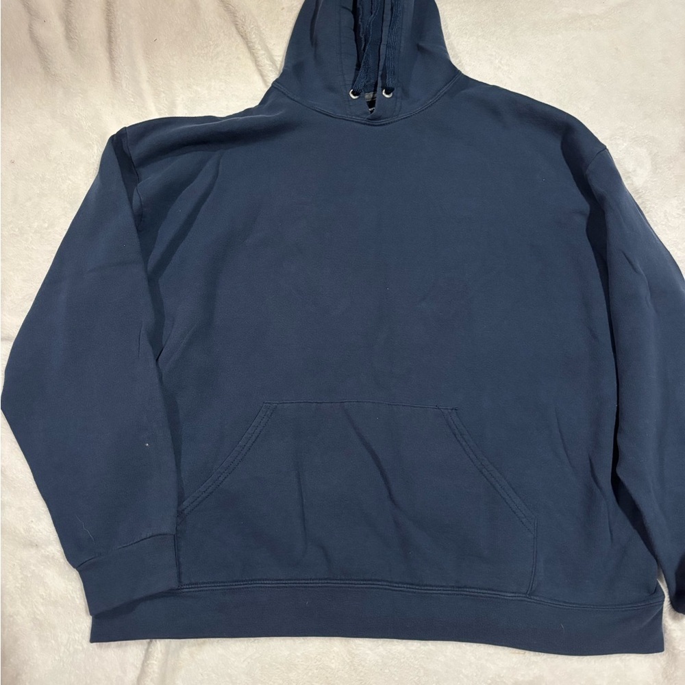 Men’s XL Navy Athletic Works Blue Sweatshirt for Casual Comfort with hood